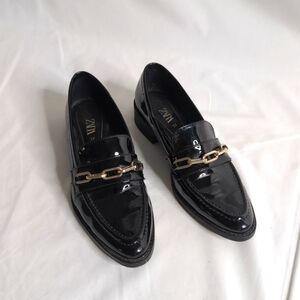 ZARA Black Loafers with Chain, Size 37/ US 7
